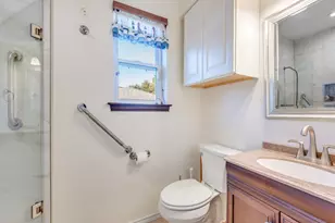 9141 Loma Vista Dr, Dallas, TX 75243 - Photo 21