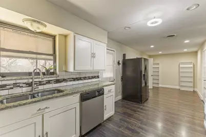 1206 Hillside Drive, Grand Prairie, TX 75051 - Photo 11