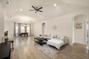 2815 E Overton Rd, Dallas, TX 75216 - Photo 11