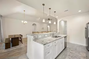 2815 E Overton Rd, Dallas, TX 75216 - Photo 19