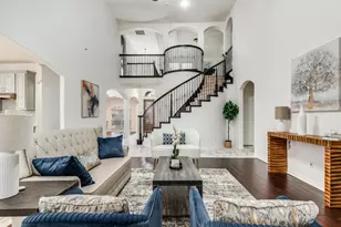 4719 Barn Owl Tr, Grand Prairie, TX 75052 - Photo 1