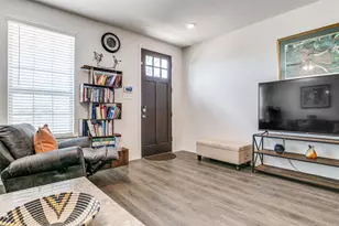 2402 Eureka Wy, Lewisville, TX 75056 - Photo 3