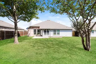 328 W Willow Creek Dr, Glenn Heights, TX 75154 - Photo 15