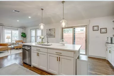 3909 W 7th Street, Fort Worth, TX 76107 - Photo 13