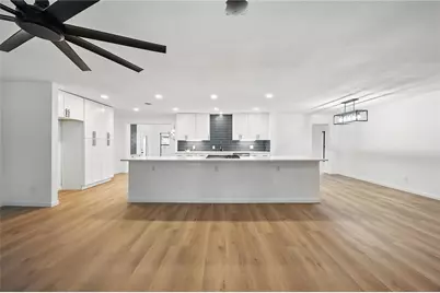 512 Shadowbrook Lane, Hurst, TX 76053 - Photo 19