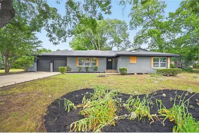 512 Shadowbrook Lane, Hurst, TX 76053 - Photo 3