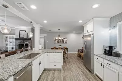 128 Colorado, Van, TX 75790 - Photo 17