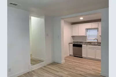 1046 W Collins Street, Denison, TX 75020 - Photo 3