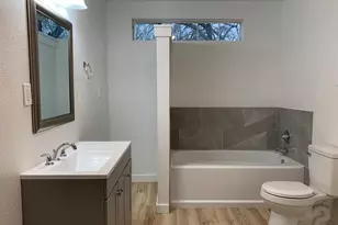 1046 W Collins St, Denison, TX 75020 - Photo 19