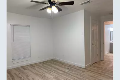 1046 W Collins Street, Denison, TX 75020 - Photo 5