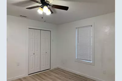 1046 W Collins Street, Denison, TX 75020 - Photo 13