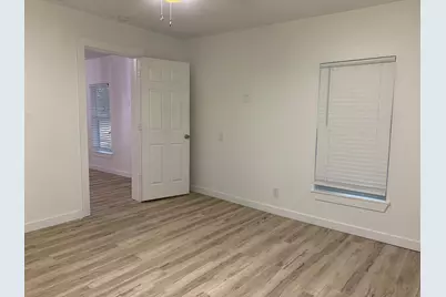 1046 W Collins Street, Denison, TX 75020 - Photo 11