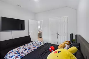 1317 Dacki Ave, Dallas, TX 75211 - Photo 13