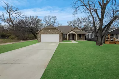 1317 Dacki Avenue, Dallas, TX 75211 - Photo 1