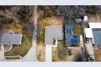 1317 Dacki Avenue, Dallas, TX 75211 - Photo 35