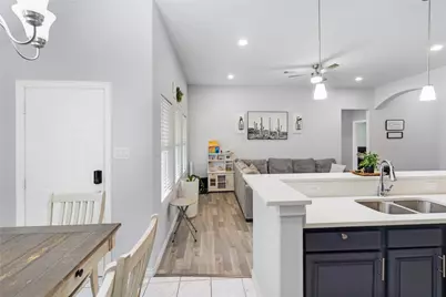 1317 Dacki Avenue, Dallas, TX 75211 - Photo 31