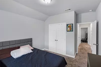 1317 Dacki Avenue, Dallas, TX 75211 - Photo 15