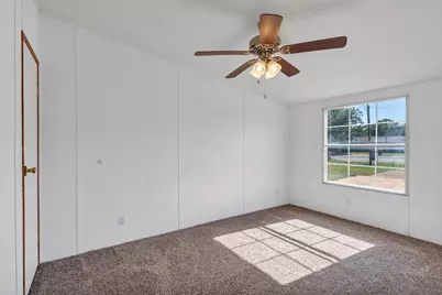 4504 E Kenwood Court, Granbury, TX 76049 - Photo 23