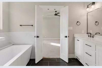 207 W 7th Street, Justin, TX 76247 - Photo 23