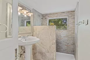 1123 W Gandy St, Denison, TX 75020 - Photo 23