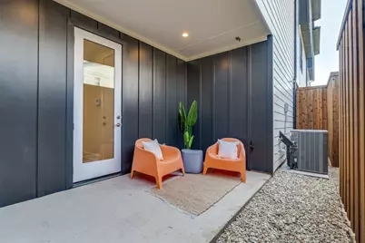 3940 Spring Valley Road #1, Farmers Branch, TX 75001 - Photo 19