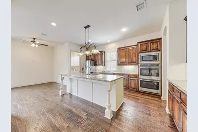 10912 Yorkshire Lane, Frisco, TX 75033 - Photo 11
