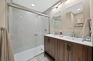 12135 Oberlin Dr, Dallas, TX 75243 - Photo 17