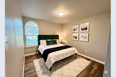 2619 Stephenson Drive, Dallas, TX 75215 - Photo 7