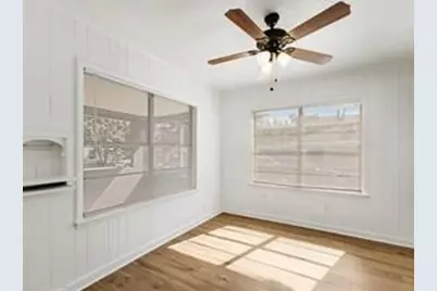 519 Sunnyside Avenue, Cockrell Hill, TX 75211 - Photo 11