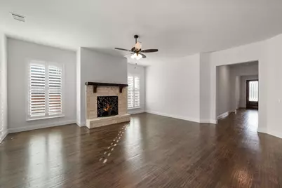 137 Fireberry Drive, Glenn Heights, TX 75154 - Photo 9