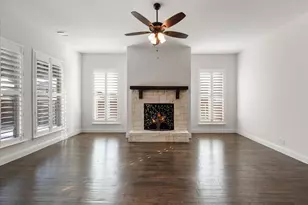 137 Fireberry Dr, Glenn Heights, TX 75154 - Photo 7