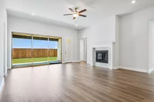 406 Chatham Dr, Little Elm, TX 75068 - Photo 5