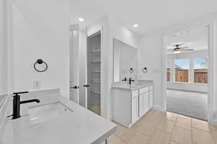 406 Chatham Dr, Lakewood Village, TX 75068 - Photo 17
