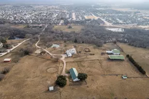 1827 Dr Sanders Rd, Aubrey, TX 76227 - Photo 39