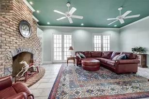 1827 Dr Sanders Rd, Aubrey, TX 76227 - Photo 11
