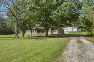 847 Calloway Rd, Marshall, TX 75670 - Photo 33