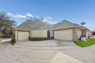 5 Sarah Nash Ct, Dallas, TX 75225 - Photo 39