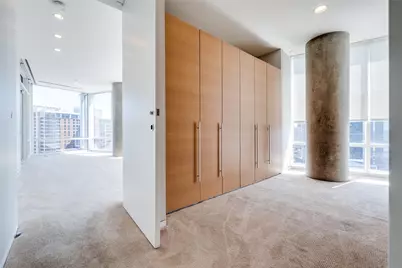 2430 Victory Park Lane #1809, Dallas, TX 75219 - Photo 21