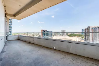 2430 Victory Park Lane #1809, Dallas, TX 75219 - Photo 31