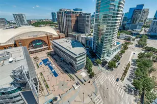 2430 Victory Park Ln, Dallas, TX 75219 - Photo 29