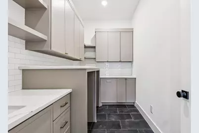 6402 Kenwood Avenue, Dallas, TX 75214 - Photo 13