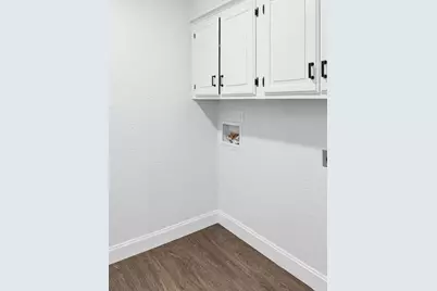 2409 Castle Street, Irving, TX 75038 - Photo 11