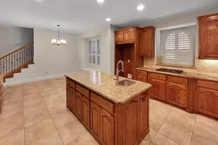 913 Clack Dr, Garland, TX 75044 - Photo 9