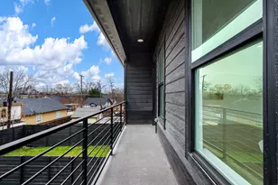 807 S Glasgow Dr, Dallas, TX 75223 - Photo 33