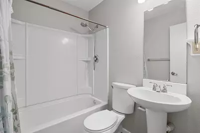 2200 W Rosedale Street S #B, Fort Worth, TX 76110 - Photo 15