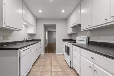 2200 W Rosedale Street S #B, Fort Worth, TX 76110 - Photo 9