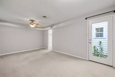 2200 W Rosedale Street S #B, Fort Worth, TX 76110 - Photo 11