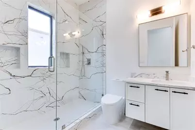 4206 Cabell Drive #105, Dallas, TX 75204 - Photo 9