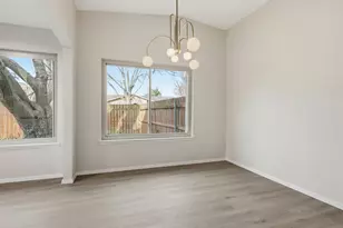 1826 Kingsbridge Dr, Garland, TX 75044 - Photo 11