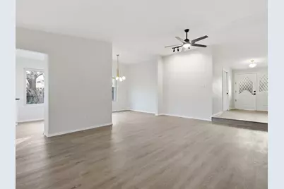 1826 Kingsbridge Drive, Garland, TX 75044 - Photo 7